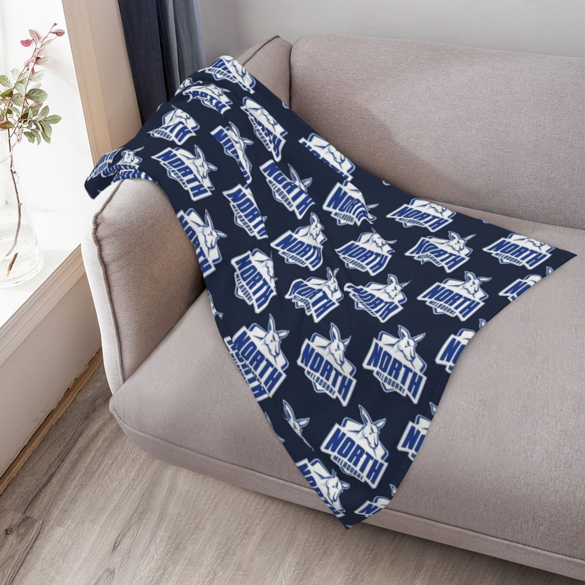 North Melbourne - Merch Throw  - огляд і ціна Home Decor Melbourne